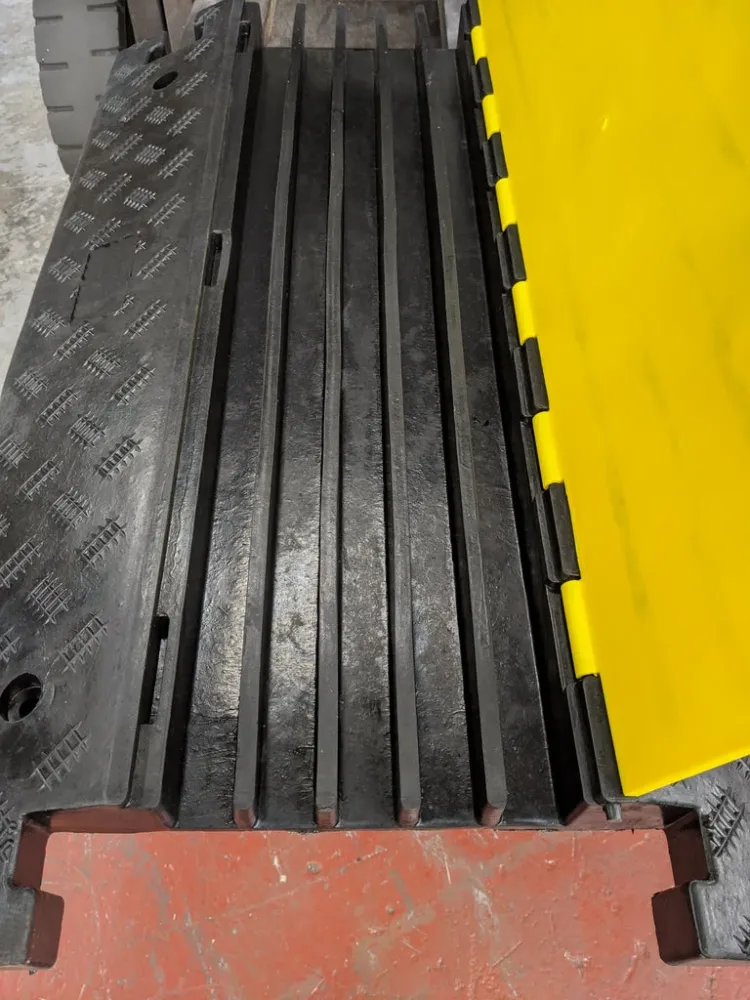 Hose & Cable Ramp – 5 Channel