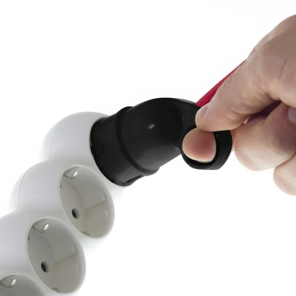 Villásdugó Schuko Confort gyűrűvel 16A 250V – Fekete