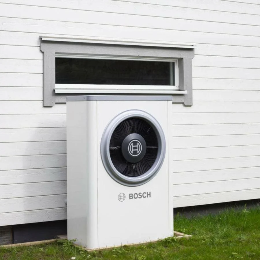 Bosch Compress 7000i AWM S+AW-13T levegő-víz hőszivattyú,monoblok,tárolós 190L,solar,+fűtőbeté,R410A