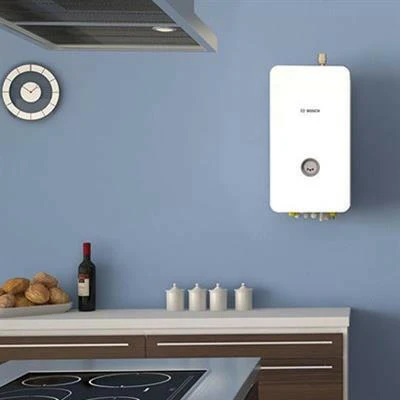 Bosch Tronic Heat 3500 6kW elektromos kazán 3 lépcsős modulációval, max 3bar nyomásra (7738502604)