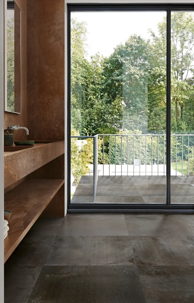 FLOWTECH BURNISHED 6mm 120x240- erőteljes karakterével és különleges textúrájával modern, exkluzív hangulatot teremt bárme...
