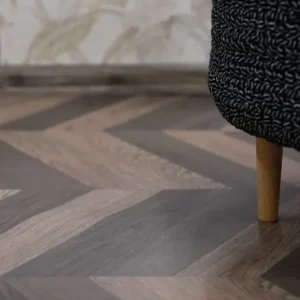 Iconik 300 Chevron Style Coffee tekercses vinyl padló