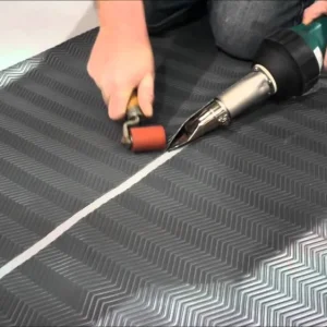 Monarplan W 1,2 mm 1,06 x 15 m szürke, halszálkamintás járósáv, PVC szigetelő lemez 15,9 m2