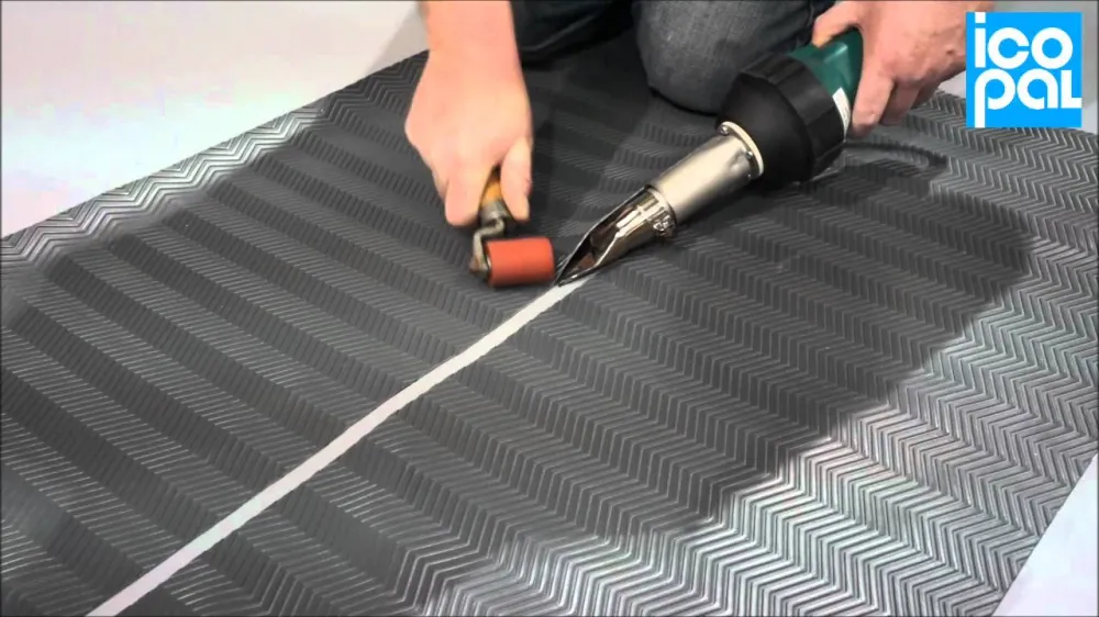 Monarplan W 1,2 mm 1,06 x 15 m szürke, halszálkamintás járósáv, PVC szigetelő lemez 15,9 m2